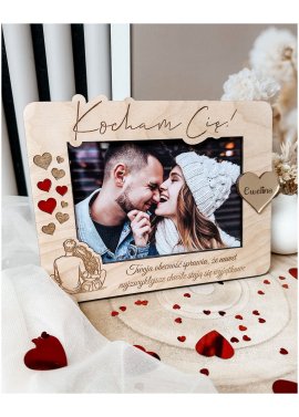 Drewniana ramka na zdjęcie „Kocham Cię” – personalizowana