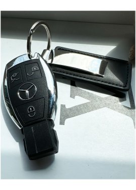 Personalizowany brelok skórzany dla Taty z grawerem imion...