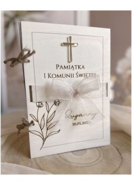 Pamiątka komunijna - drewniana kartka
