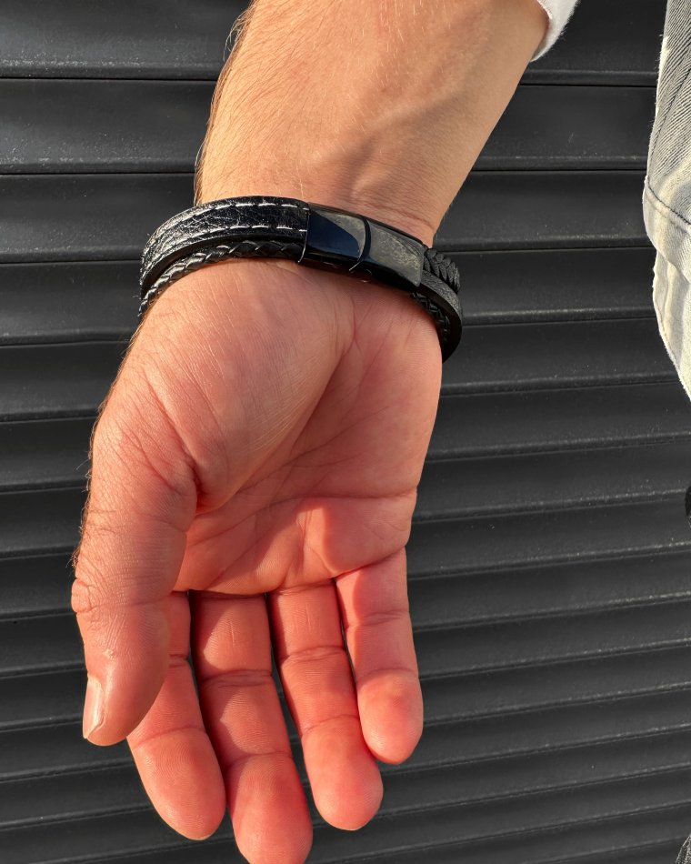 Bransoletka męska z grawerem – prezent od rodziców dla syna