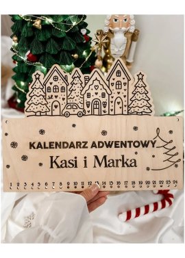 Drewniany kalendarz adwentowy z zimową wioską –...