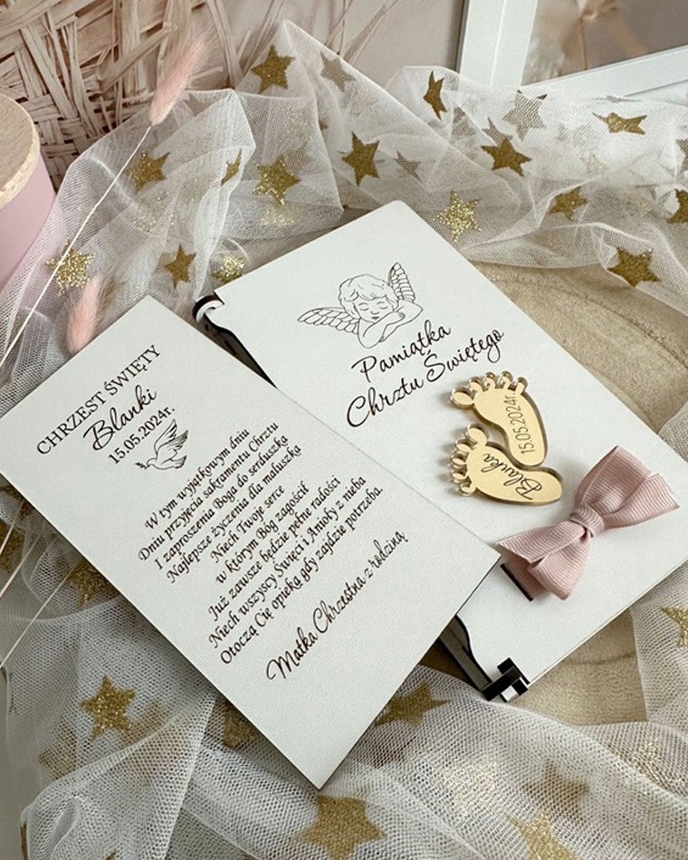 Drewniana pamiątka Chrztu Świętego z personalizacją BIAŁA